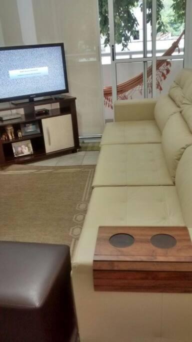 Apartamento Lindo Com Conforto E Tranquilidade! *