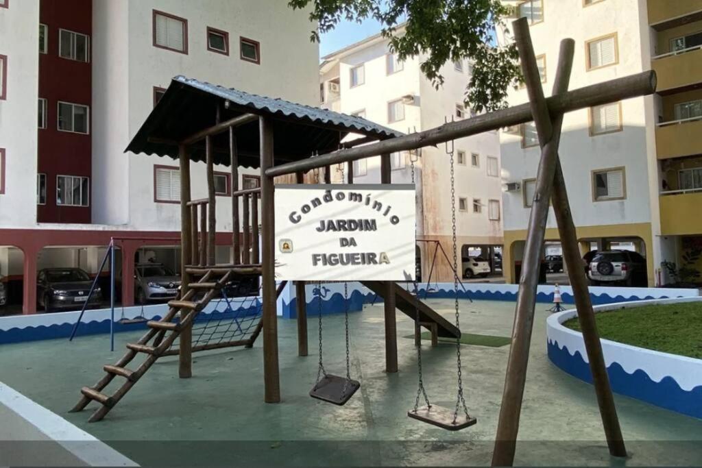 Apartamento Lindo Com Conforto E Tranquilidade! *